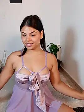 Cleo_hills from StripChat is Freechat