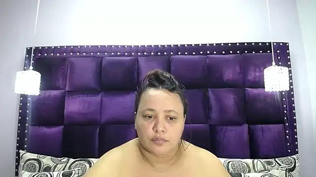 CrushOnMe_ from StripChat is Freechat