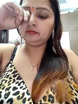 Dianaa9 from StripChat is Freechat