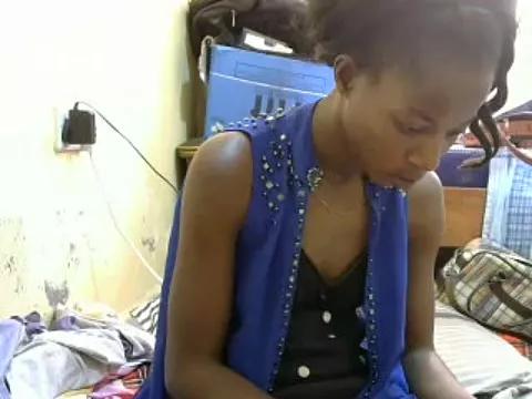 Ebonykezzia from StripChat is Freechat