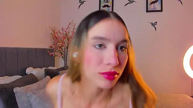 im_sarah34 from StripChat is Freechat