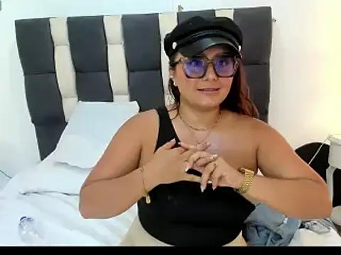 Isa_Boobs_CORAL from StripChat is Freechat