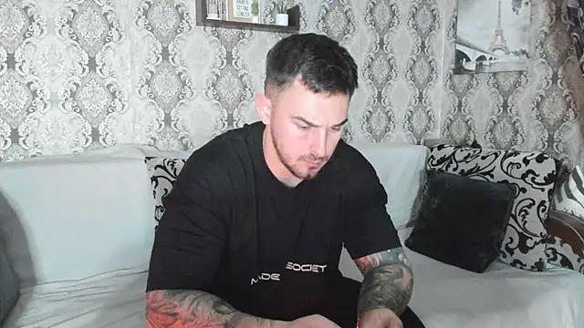 Jonmusclemaster from StripChat is Freechat