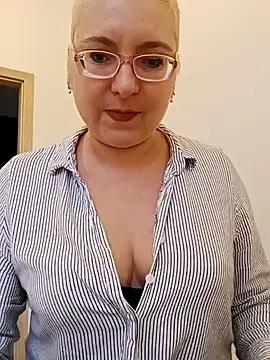 LeonaCrystal from StripChat is Freechat