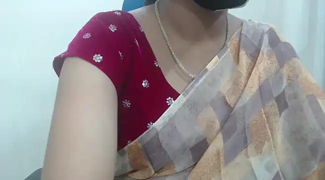 Lovely_Siri_23 from StripChat is Freechat