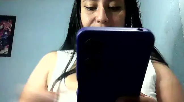 luisa-m from StripChat is Freechat