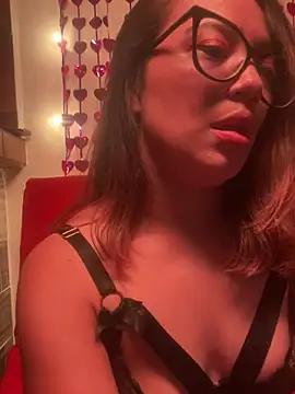 MadameNat from StripChat is Freechat