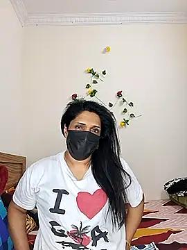 Madhubala_desi from StripChat is Freechat