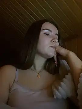 mewKate from StripChat is Freechat