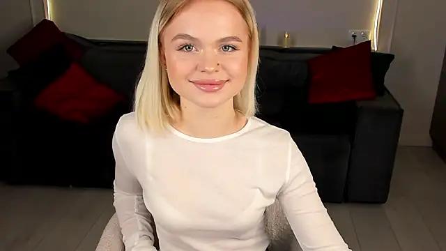 MilaFink from StripChat is Freechat