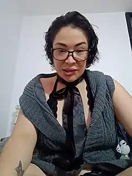 MissEmmaWhite from StripChat is Freechat