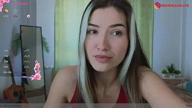 monikavenom from StripChat is Freechat