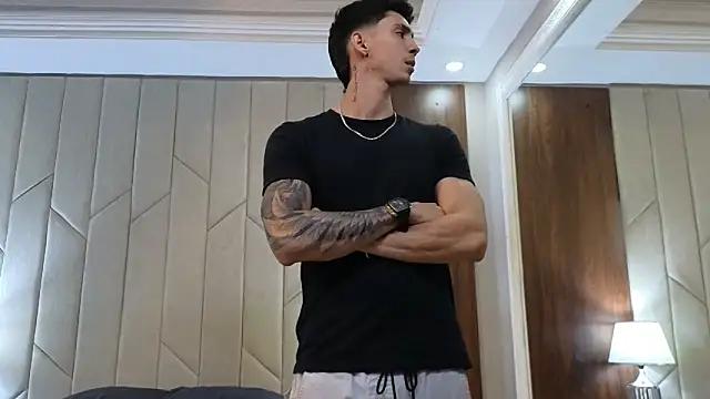 OliverBennet from StripChat is Freechat