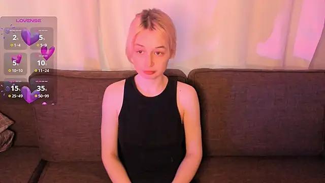 sophia_nauglty from StripChat is Freechat