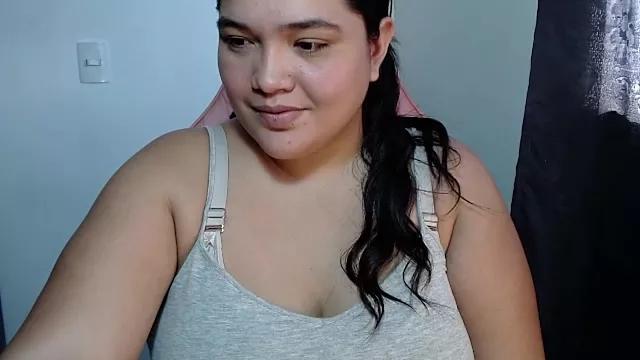 Check out our couple live broadcasts and checkout the company of bountiful cam hosts, with gorgeous curves, dildos and more.
