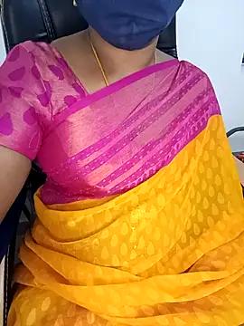 Tamil-hotwife from StripChat is Freechat