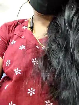 Tamilrojanew from StripChat is Freechat