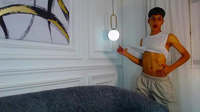 thomasjoones from StripChat is Freechat