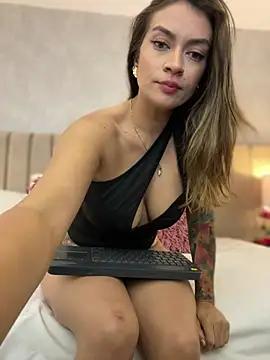 Victoria_romanox from StripChat is Freechat